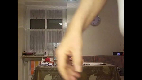 Ich zeige mich in meinem weißen HOM Slip mit Eingriff