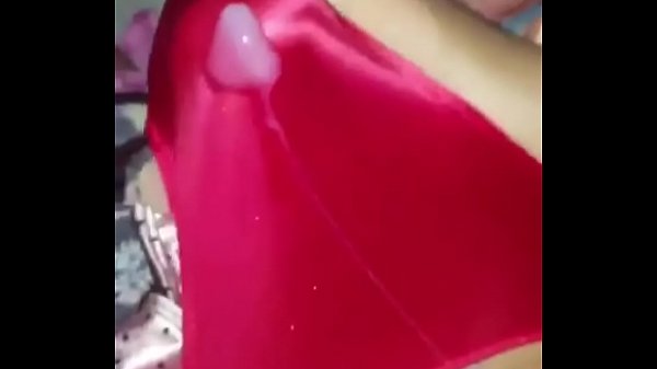 নিজের সেক্সি মায়ের প্যান্টিতে মাল ফেললাম ৫