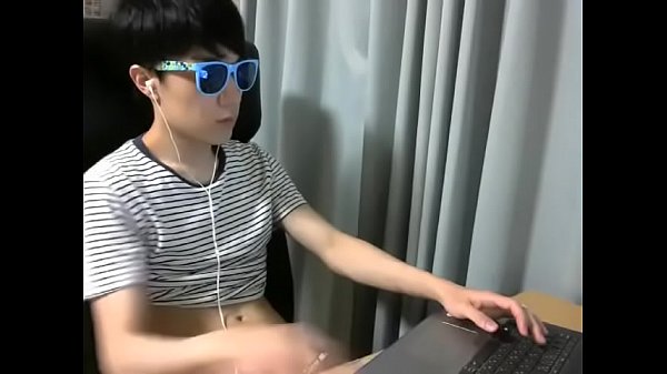 Korea blue glasses boy