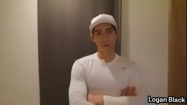 Coreano de Round 6 batendo uma no motel