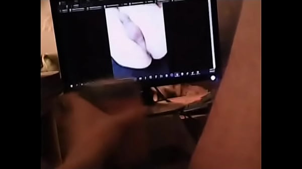 Hunk daddy using my photos as fap material fapping for my slutty body